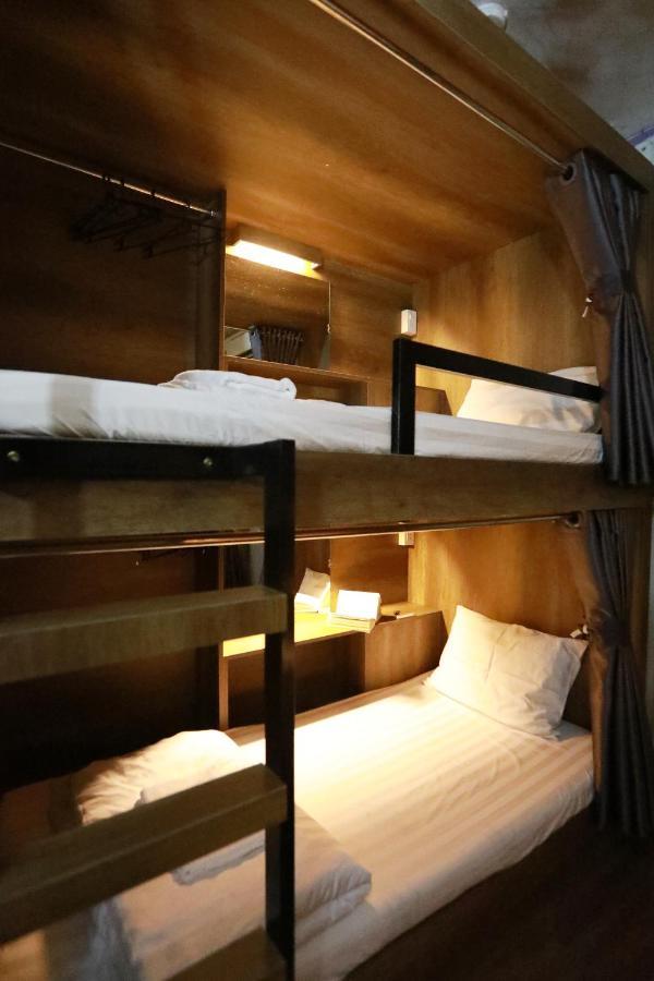Bui Vien Street Hostel Ciudad Ho Chi Minh  Exterior foto